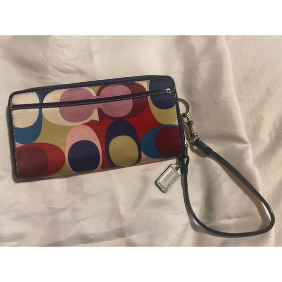 Coach Signature Scarf Print Purse Bag Beautiful! - Picture 10 of 10